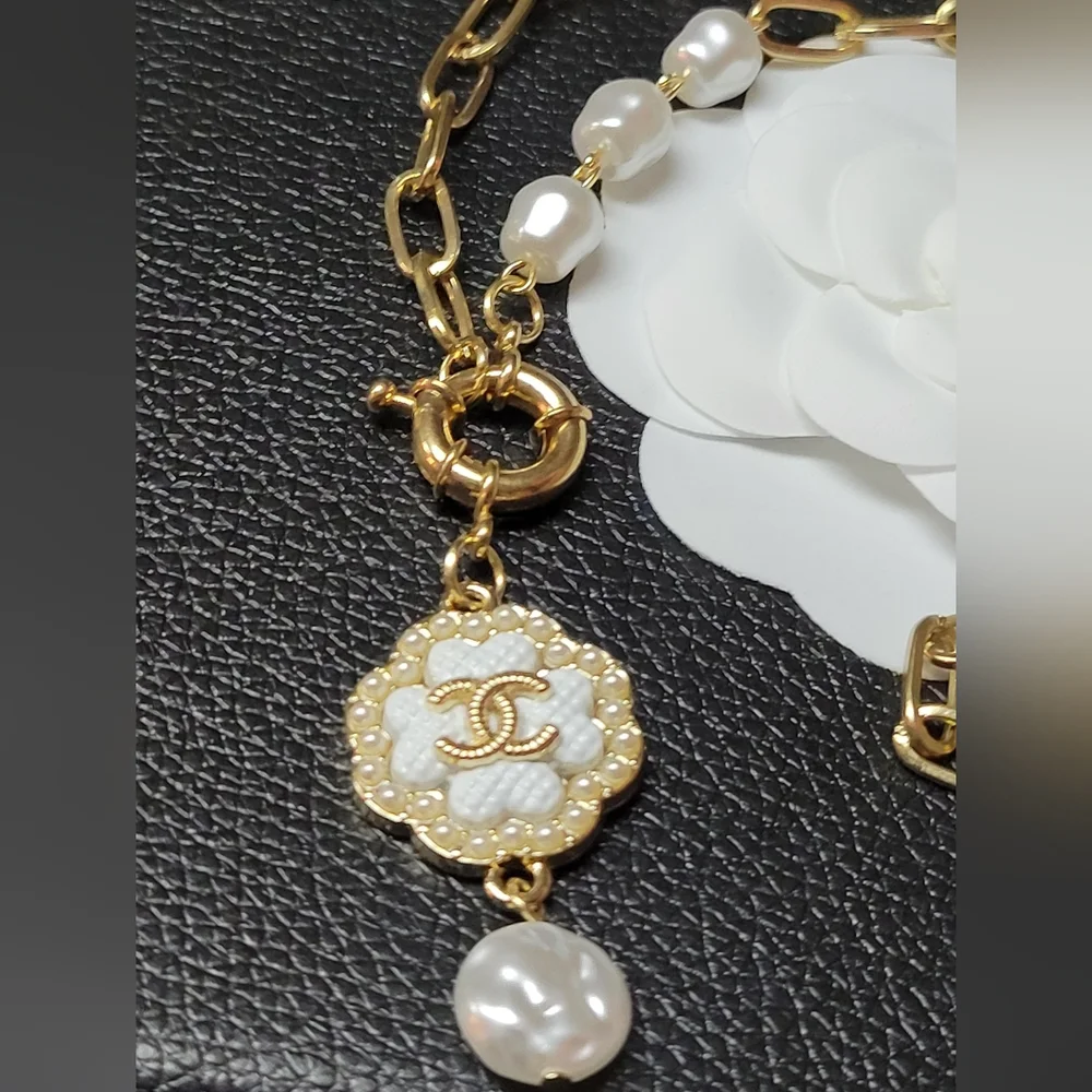 Custom Made Necklace, Pearl/Gold 18" Chain - Picture 1 of 3